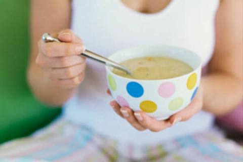 Ésta mujer bajo 6 kilos en 1 semana con la Dieta de la Sopa de Cebolla 