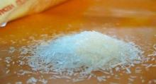 Esta es la toxina blanca más peligrosa que comemos todos los días, y NO ES azúcar o sal